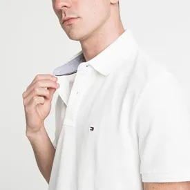POLO TOMMY HILFIGER MASCULINA CUSTOM FIT COUPE SUR MESURE OFF WHITE M